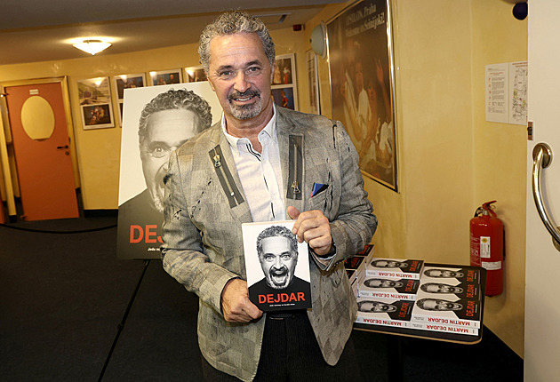Jedu nonstop na horské dráze. Martin Dejdar pokřtil autobiografickou knihu