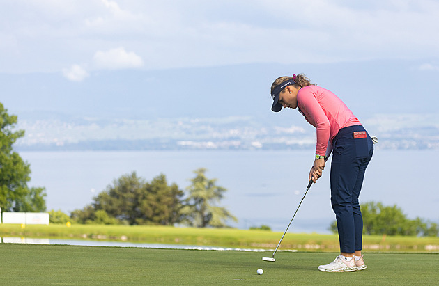 První desítka Kouskové utekla, v Šen-čenu skončila česká golfistka třináctá