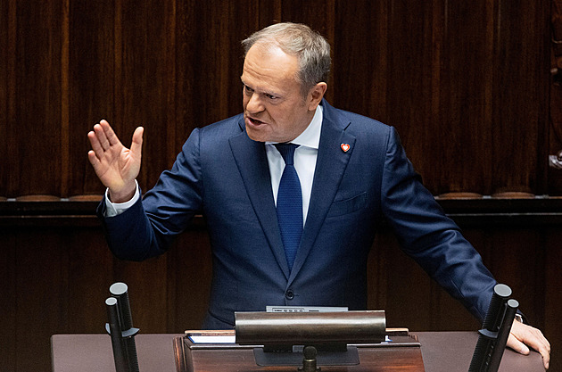 Jsme na Rusko moc silní, proto nás chce oslabit, prohlásil Tusk