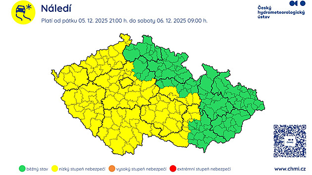 Meteorologové varují před náledím, hrozí zhoršené podmínky nejen na silnicích