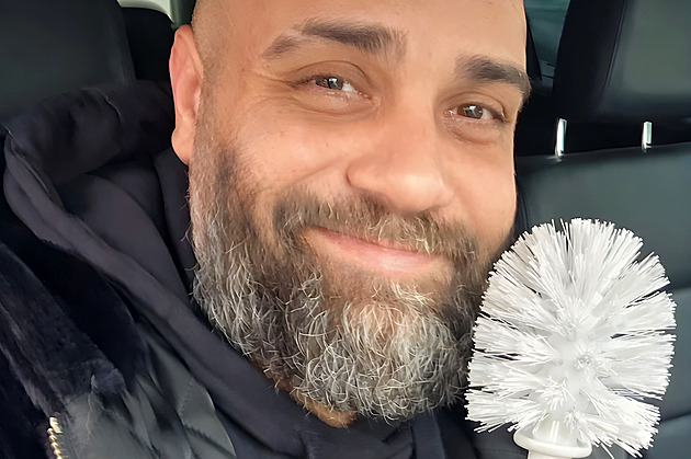 Další rána pro Orbána. Výroky o čištění záchodů ve vlacích vytočily Romy