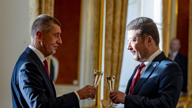 Okamura oznámil možný termín hlasování o vydání. S Babišem čekají na postoj výboru