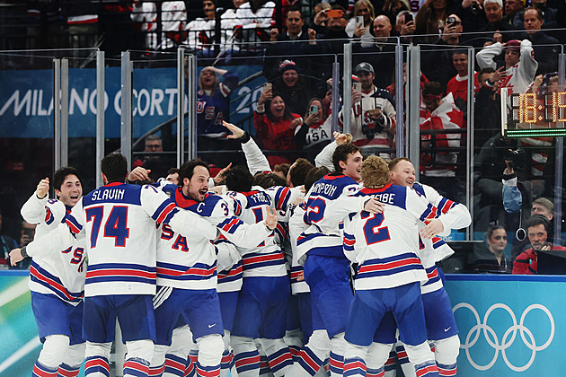 Kanada - USA 1:2P. Strhující bitva ve finále her, Američané berou zlato po 46 letech
