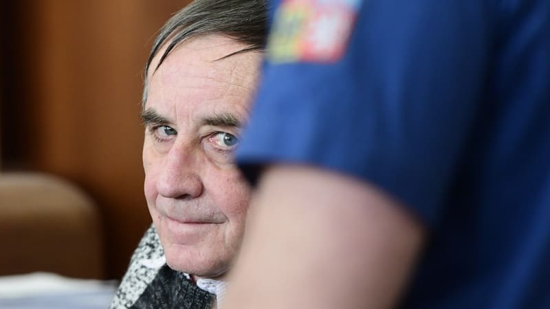 První český terorista definitivně volný. Balda zapříčinil náraz vlaku, z činu obvinil teroristy