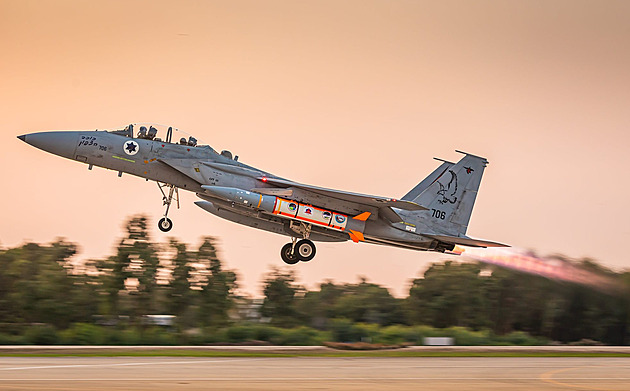 Klíčový element úspěchu. Izrael při útoku nasadil rakety imitující ty íránské