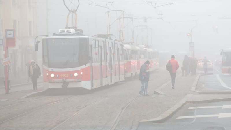 MAPA: Česko rozděluje inverze. Čekejte extrémní teplotní rozdíly, jak bude u vás?
