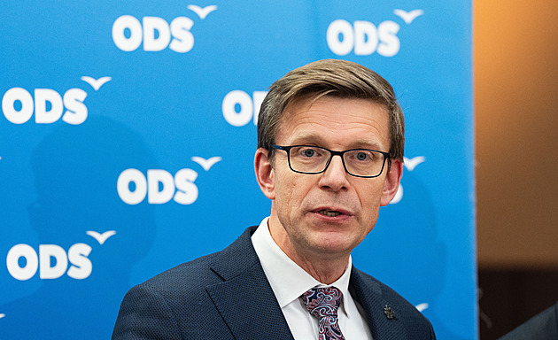 Snížení výdajů na obranu je ignorantský krok, kritizuje vládu Kupka