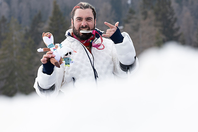 Byl tu se mnou. Paralyžař věnoval medaili tragicky zesnulému bratrovi