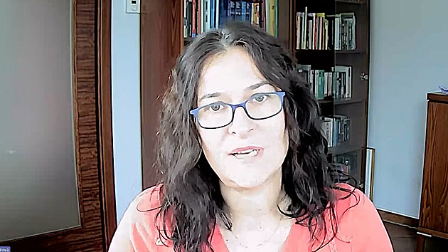 Zůstat poslankyní by se blížilo kolaboraci, politikům jde jen o PR, kritizuje Šichtařová