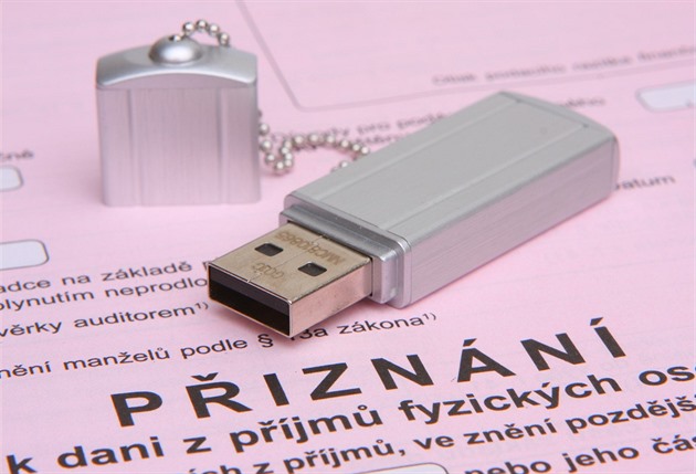 Daně 2025: Přiznání online – delší termín, méně chyb a jednodušší vyplnění