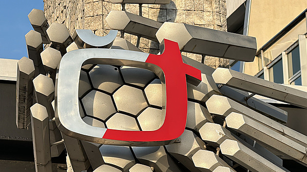 KOMENTÁŘ: Důvěra v Českou televizi klesá. Ale co jí nevěříme? Večerníček to nebude