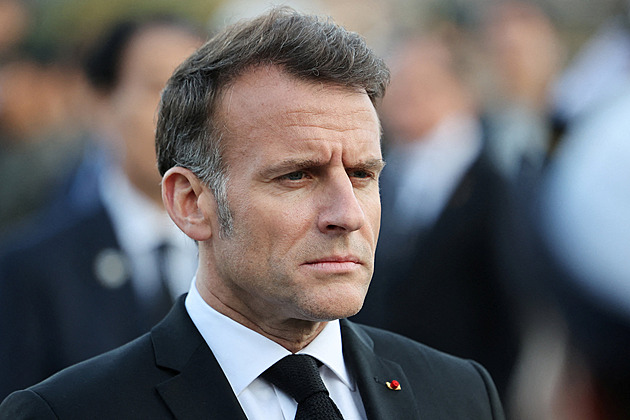 Trump se navážel do první dámy Francie. Nevkusné, vzkázal mu Macron