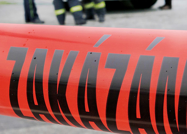 Na D5 u Králova Dvora se srazilo nákladní s osobním autem, jeden člověk zraněný