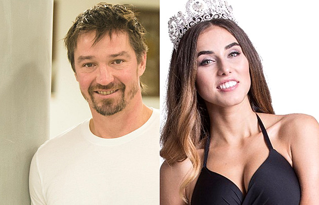 Hokejista Petr Čajánek si vzal o 21 let mladší Miss Michaelu Habáňovou