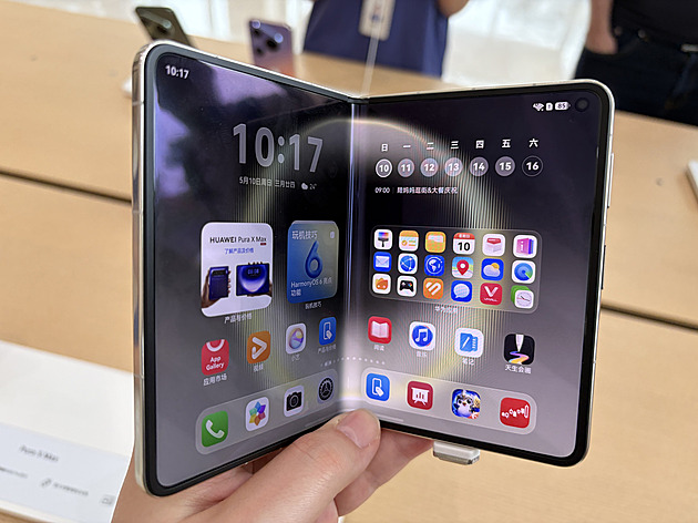 Představili skládací iPhone dlouho před Applem. Vypadá hodně zajímavě
