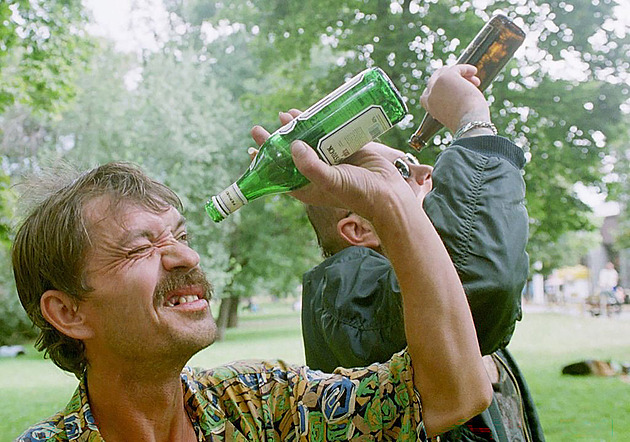 Obavy z konce světa i Slunce skrz lahváče. Jak jsme prožívali zatmění v roce 1999