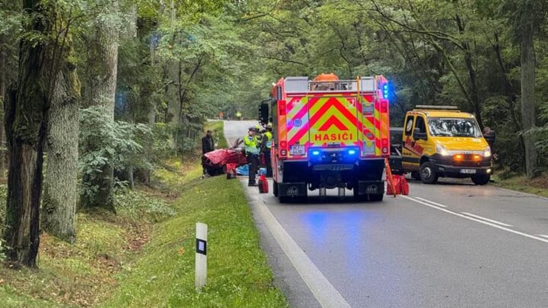 Tragický víkend na silnicích: Zemřelo 8 lidí, jde o jednu z nejhorších bilancí historie 