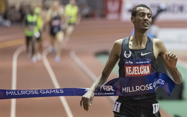 V souboji vytrvalců znovu vládne Kejelcha. Rekord v půlmaratonu zlepšil o 29 sekund